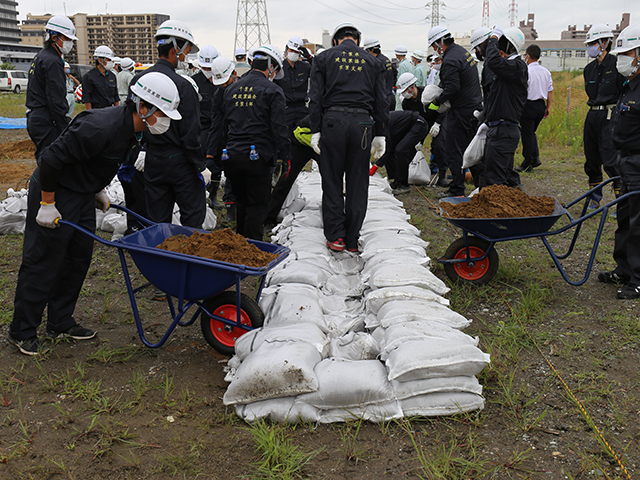 合同の水防訓練に参加しました